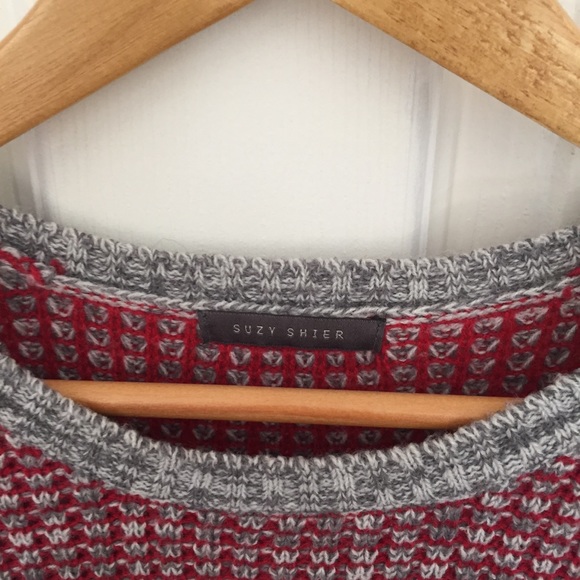 4/$25 Light Sweater 3/4 Sleeves - Picture 6 of 7